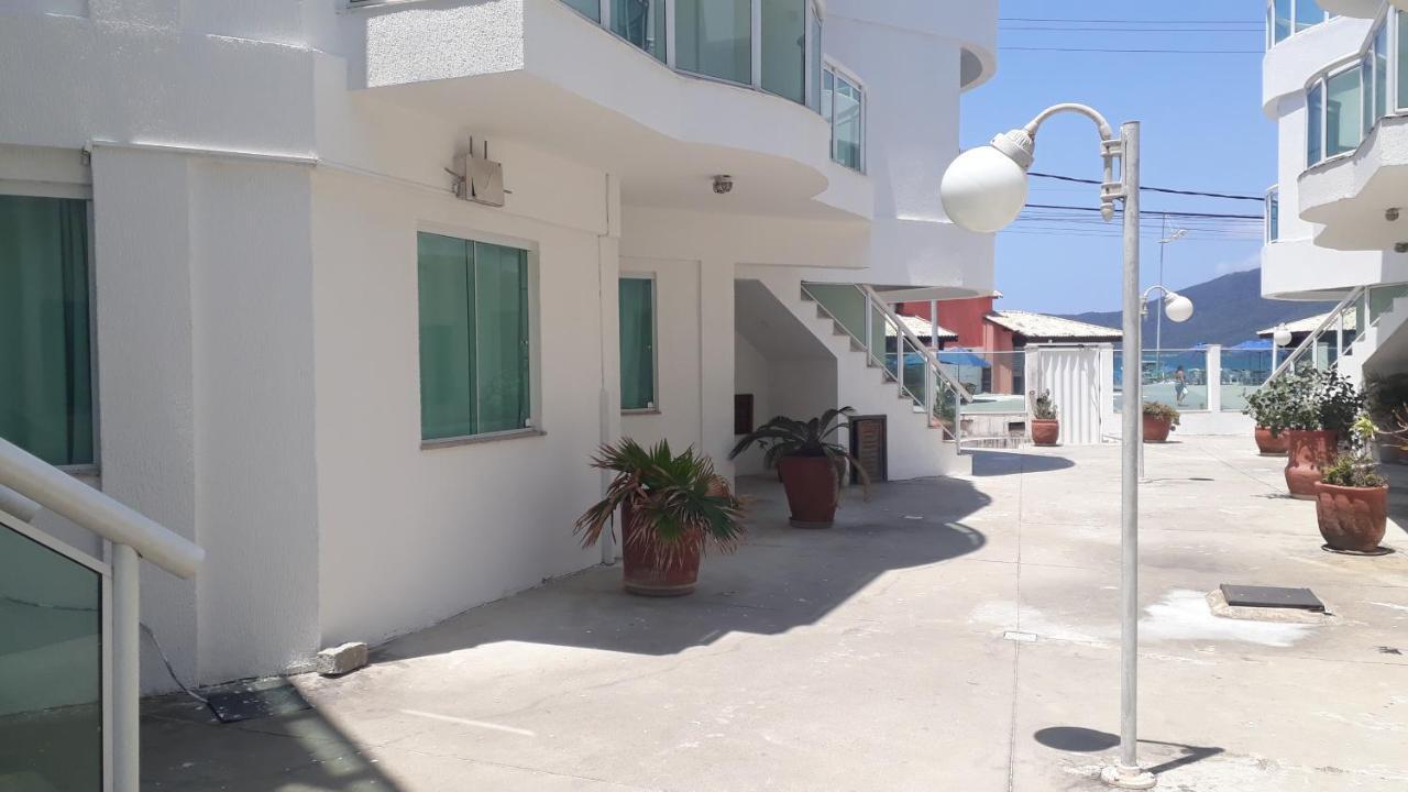 Apartamento Na Praia Dos Anjos Арраял-ду-Кабу Екстер'єр фото
